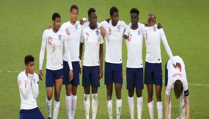 England U-17s Smash Hungary 5-0  Record Victory